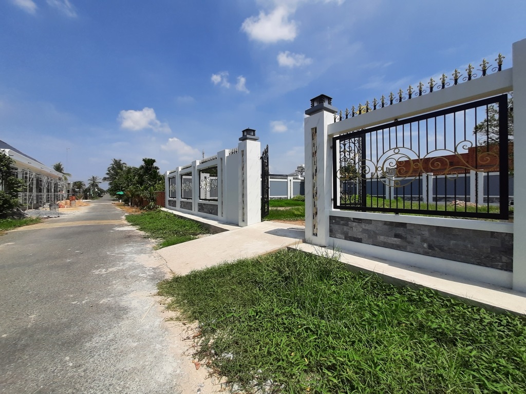 Đất 2 mặt tiền đường Cơ Thánh Vệ, phường Hiệp Ninh, TP Tây Ninh thuận tiện xây biệt thự sân vườn cao cấp