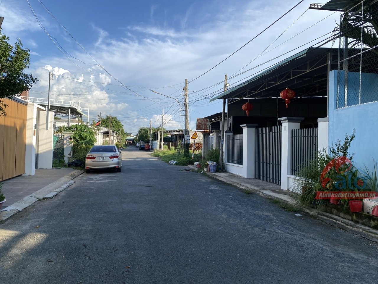 Kẹt vốn cần bán gấp lô đất 9m mặt tiền có xưởng đang cho thuê phường Tân Ninh, Tây Ninh