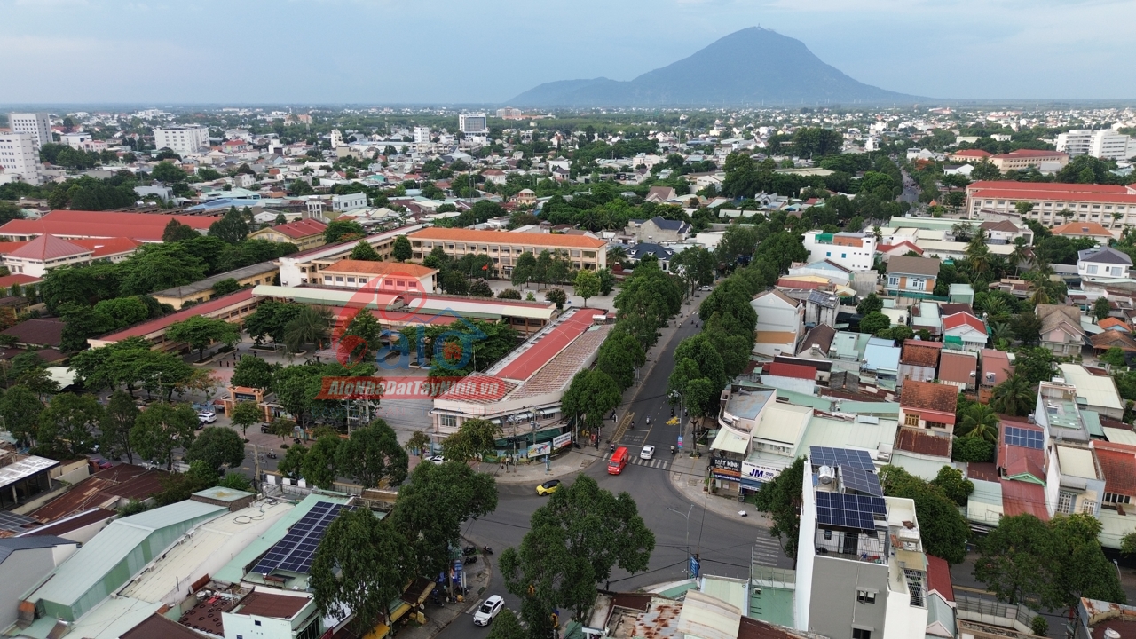 Nhà đất mặt tiền đường Võ Thị Sáu, phường Tân Ninh, Tây Ninh – có nguồn thu nhập ổn định hàng tháng
