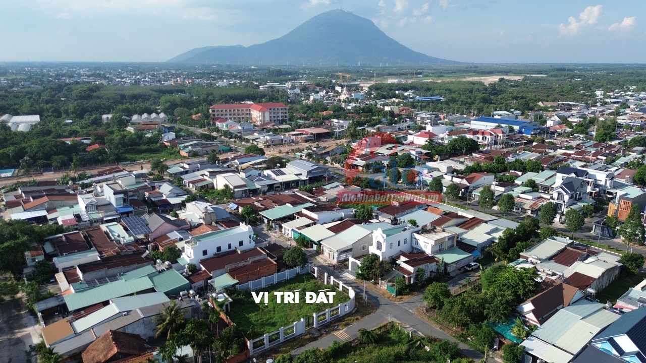 Bán đất 2 mặt tiền đường Bế Văn Đàn, phường Tân Ninh, Tây Ninh giảm ngay 4 tỷ 300 triệu trong tuần